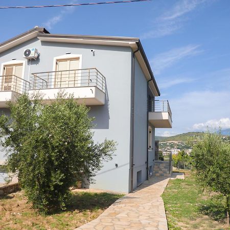 Amla'S Villa Berat Exteriör bild