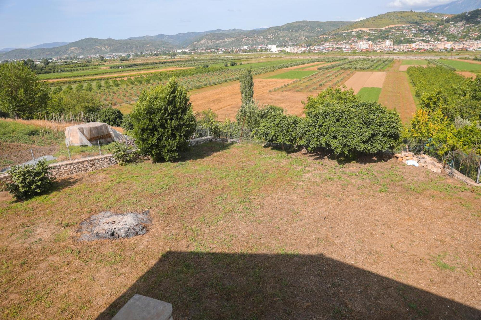 Amla'S Villa Berat Exteriör bild